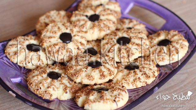وصفة كعك غريبة بالسمسم والشوكولاتة من مطبخ حواء
