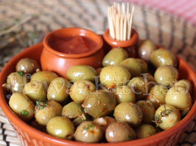 وصفة زيتون مشرمل، زيتون أخضر متبل على الطريقة المغربية، شرومولة الزيتون من مطبخ حواء